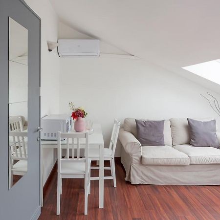 2 Bedroom 2 Bathroom Apt - Duomo 2 ミラノ エクステリア 写真